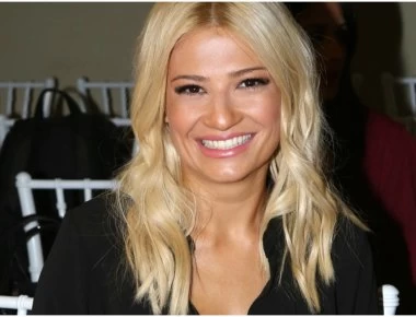 Η ατάκα της Φαίης Σκορδά που θα «αφήσει εποχή»- Μπέρδεψε το σύνδρομο Down με... το περιοδικό Downtown (βίντεο)